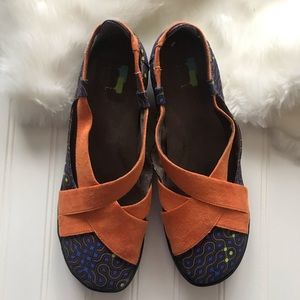 Dimmi Adventure purple orange flat. Size 10 VGUC